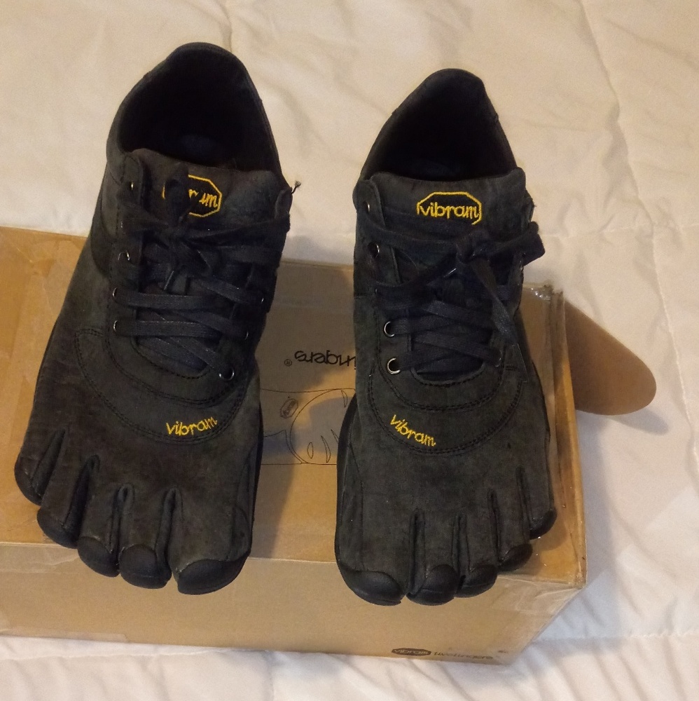 New Vibram fivefinger leather size 45